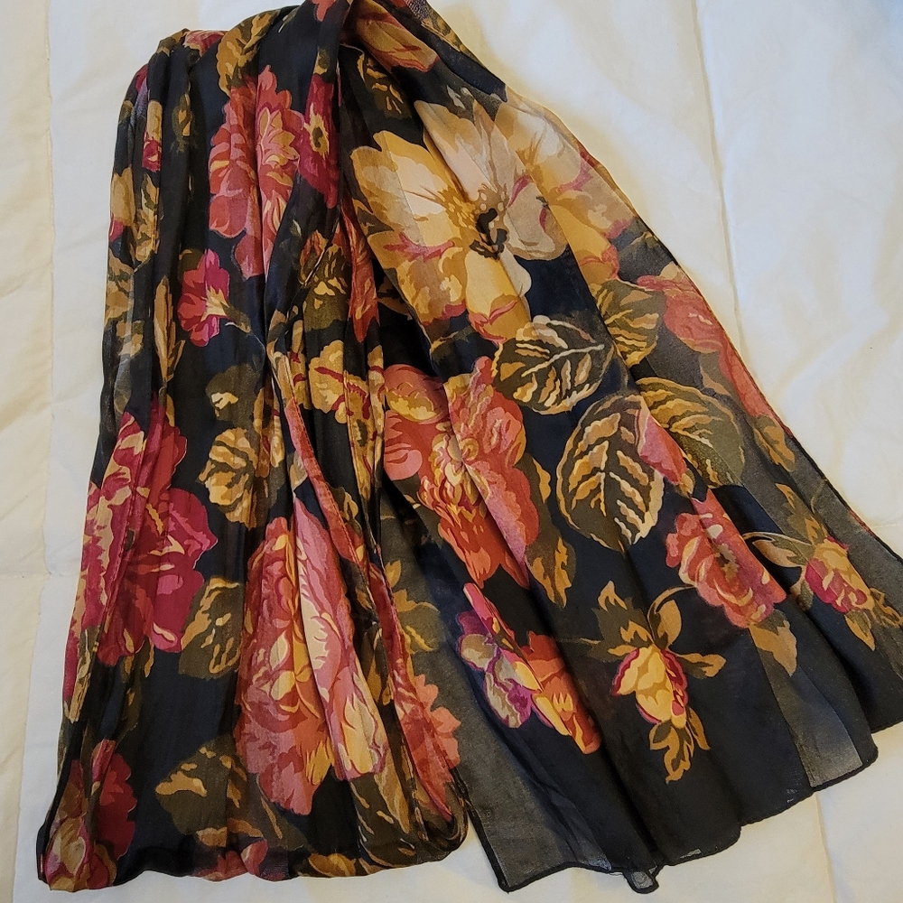 Gorgeous Floral Scarf